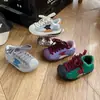 Zapatos para niños con diseño de puntera de concha, nuevas zapatillas deportivas de cuero para primavera y otoño 2026 para niños, zapatos deportivos de moda para niñas