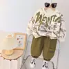 Conjunto de Ropa de Otoño Nuevo para Niños 2026, Ropa de Primavera y Otoño, Sudadera con Letras Tie-Dye para Bebé, Conjunto de Dos Piezas para Niños Pequeños, Venta al por Mayor