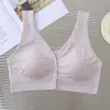 Sujetador sin costuras de cierre frontal para tallas grandes con copas triangulares fijas para evitar la exposición para mujeres