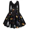 Z [Ropa de Halloween para Mujer] Suministro transfronterizo, vestido de manga larga con estampado de calabaza y cinturón de cinta, estilo retro, y una falda fluida - disponible en stock