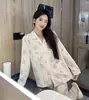 Pijama KT Cat Directo de Fábrica para Mujer Primavera Otoño Algodón Nube Manga Larga 2026 Nuevo Súper Caliente Lindo Conjunto de Ropa para el Hogar