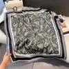 Bufanda de Seda Estilo Nuevo, Gama Alta, Versátil, Moderna, Bufanda de Seda Artificial, Bufanda Pequeña para el Cuello, Bufanda de Gasa de 70 cm, Venta al por Mayor Transfronteriza