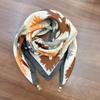Bufanda Versátil Elegante Estilo Occidental Patrón Espiga Bufanda de Seda Estilo Coreano Bola Dorada Pequeña Hebilla Magnética Bufanda de Seda Protección del Cuello Bufanda Cálida para Otoño e Invierno