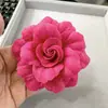 Broche de Terciopelo Camelia Suki Europeo y Americano Pin de Ropa Accesorio de Vestir Broche Floral de Doble Uso Estilo Chanel