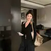 Moderna Camiseta Ajustada de Dos Piezas con Cuello Halter para Mujer, Moda Versátil de Punto Fino Sexy para Primavera y Otoño