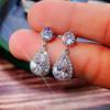 Pendientes de Zirconia con Forma de Lágrima Estilo Coreano Nuevo de Plata S925 Lujo Ligero Elegantes de Gama Alta Retro Venta al por Mayor 2026