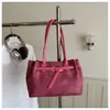 Bolsa de ombro retrô de camurça de grande capacidade para outono e inverno, nova bolsa casual para o dia a dia, bolsa tote de ombro único, bolsa de mão simples