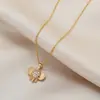 Nueva cadena de clavícula de lujo estilo coreano, collar versátil de acero de titanio de moda para mujer, colgante simple clásico de circón, accesorio versátil