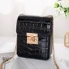 Bolsa feminina de alto brilho 2023 bolsas de viagem padrão crocodilo bolsa pequena entrega one-piece transfronteiriça fabricante bolsa para celular