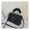 Bolso de Mujer con Estampado de Cocodrilo Primavera 2026 Nuevo Bolso Cuadrado Pequeño de Moda Retro Bolso Casual Bolso Cruzado de Nicho Coreano