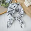 Lenço Quadrado Pequeno de Algodão e Linho Fino Fresco Respirável Feminino Macio Artístico Decorativo Lenço Pequeno Lenço de Verão Feminino Lenço Pequeno Versátil
