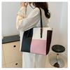 Bolsa Feminina Colorida com Costura Contrastante Moda 2024 Nova Fashion PU Macio Face Casual Bolsa de Ombro Simples para Carregar na Mão Bolsa Feminina