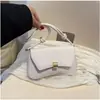 Bolso de nicho para mujer 2025 nueva moda retro de un solo hombro tipo baguette para debajo del brazo