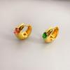 Moda Nova Japonesa e Coreana Fivela de Orelha Pequena de Zircônia Vermelha e Verde Inlaid Luxo Leve Brincos Banhados a Ouro Elegantes Brincos Atacado