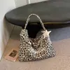 Shuai Mijia 2026 Outono Novo Grande Capacidade Casual Estampa de Leopardo Bolsa de Ombro Bolsa Tote de Lona para o Trabalho Bolsa de Estudante