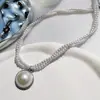 Cadena Estilo Hepburn Clásico Retro de 4 mm con Perlas de Concha Perlas de Imitación Collar con Colgante de Acero de Titanio de Alta Gama Cadena para la Clavícula