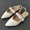 Sapatos Femininos de Moda Outono 2026, Bico Fino, Slip-On com Fivela, Versáteis, Planos, Sem Salto, para Exportação