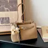 Bolsa de Mão Elegante e Relaxada para o Dia a Dia 2026 Chegada Nova de Outono Nicho Exquisito Fashionable Bolsa de Ombro Transversal