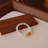 Anillo de Cristal Natural, Anillo de Perla de Agua Dulce de Alta Calidad, Cadena de Cuentas Personalizada con Granate, Anillo de Plata de Ley con un Toque de Sofisticación