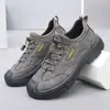 Sapatos de tecido de lã de inverno estilo Velho Pequim, sapatos masculinos de algodão, forrados com fleece e espessados para aquecimento, botas de neve, leves e antiderrapantes, sapatos de pai