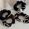 Estilo Francés Chanel Borde Blanco Perla Anillo Intestino Grueso Cuerda para el Cabello Elegante Todo Fósforo Cabeza de Bola Anillo de Cabello de Alta Elasticidad Tocado Accesorios para el Cabello