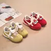 Tênis esportivo infantil, nova coleção outono 2026, sapatos casuais para crianças, respirável e antiderrapante, estilo de treino alemão, estilo Forrest Gump