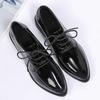 Zapatos pequeños de cuero para estudiantes femeninas, punta puntiaguda, cuero brillante, estilo británico, planos, primavera 2023, nuevo estilo coreano, versátiles, cómodos, zapatos de mujer