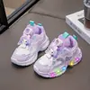 Tênis femininos, nova coleção outono 2026, tênis chunky estilo princesa infantil, sapatos twist com sola macia que acendem, design em malha