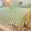 Lençol de cama espesso com forro de fleece para outono e inverno, feito de veludo de leite e veludo de coelho sintético, macio e amigo da pele, adequado para dormitório e quarto, conjunto de três peças