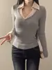 Camisa de Capa Falsa de Dos Piezas, Nuevo Top Estilo Coreano, Camiseta de Manga Larga con Forma de Corazón Dulce para Mujer, Ajuste Delgado para Otoño e Invierno