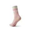 Calcetines de yoga de doble bucle transfronterizos para mujer, con suelas de silicona antideslizantes, adecuados para Pilates, correr y uso en trampolín interior; disponible al por mayor