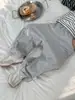 As calças compridas e os jeans casuais da Cotton Shop para primavera e outono estão disponíveis em uma coleção especial com ótimos preços para o outono.. Não aceitamos devoluções nem trocas!