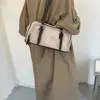 Bolso de axila para mujer, nueva colección 2026, estilo retro de alta gama, adecuado para ir al trabajo, en la paleta de colores otoñales Maillard, un bolso de mano único y elegante para el uso diario