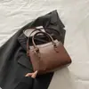 Bolsas de Alta Qualidade para Mulheres 2025 Outono Nova Bolsa de Axila Commuter Design de Nicho Simples e Fashion Bolsa Transversal de Ombro Único