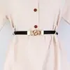 Novo Estilo Cinto Decorativo Fino Feminino, Fivela Quadrada Simples, Cinto Fino de Couro Vermelho Ajustável para Mulheres, Adequado para Vestidos, Atacado Transfronteiriço