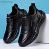 Zapatos para Hombre, Zapatos Deportivos Nuevos, Superficie de Cuero, Cómodos Zapatos para Senderismo y Correr al Aire Libre, Modernos, Simples y Versátiles Zapatos Tipo Papá para Hombre, Transfronterizos