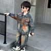 Conjunto Jeans Outono para Meninos 2026 Primavera e Outono Novo Estilo Coreano Infantil Elegante Tendência Conjunto de 2 Peças para Crianças Pequenas