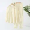 Roupa de casa feminina de crepe de algodão puro com estampa distribuída, manga curta e calça comprida para primavera e verão, pijama casual solto e confortável para casa