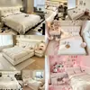 Tecido de esponja de nuvem de celebridade da internet cama estilo creme simples quarto principal cama de casal quarto de apartamento pequeno quadrado macio estofado cama grande