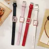 Superventas de Amazon Reloj de Lujo Ligero con Incrustaciones de Pedrería de Gama Alta para Mujer Correa de Cuero Retro para el Trabajo Temperamento Moda Versátil para Mujer
