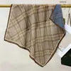 Pañuelo de Cuello Verde Menta Estilo Mambo Retro, Pañuelo Cuadrado con Ambiente de Principios de Primavera, Modelo Nuevo 2026, Accesorio de Bufanda de Alta Gama