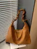 Bolsa tote de camurça com estampa de leopardo, grande capacidade, bolsa de ombro feminina, nova coleção de outono 2026, bolsa de ombro versátil para o dia a dia