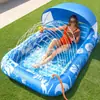Balsa inflable personalizada con toldo y aspersor de agua para recreación acuática al aire libre para adultos Cama flotante Juego acuático en el patio Flotante