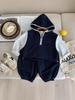 Conjunto de Roupas Infantis 2026 Outono Novo Estilo Coreano Colete da Moda para Meninos e Meninas Jovens Conjunto Casual de Três Peças para Primavera e Outono