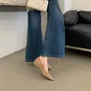 Zapatos de Mujer Nude Puntiagudos que Aumentan la Altura, Estilo Francés Verano 2026, Elegantes, Adecuados para Faldas, Zapatos Negros Bajos para el Trabajo
