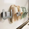 Prateleira de chinelos de banheiro sem furos montada na parede prateleira de banheiro prateleira de armazenamento de sapatos para porta de vaso sanitário artefato dreno