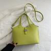 Bolsa Feminina Texturizada 2025 Nova Bolsa Transversal Retrô Versátil Casual Trabalho Deslocamento Bolsa Balde Portátil