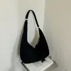 Bolsa hobo de camurça com estampa de leopardo da moda para mulheres, nova coleção 2026, elegante e adequada para o dia a dia, design vintage