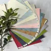 Papel Embosado de Pulpa de Madera Completa Hecho a Máquina Colorido Cartón Hecho a Mano Empaque de Regalo Caja de Regalo Etiqueta de Ropa Cartón