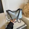 Bolso de Nicho para Mujer 2026 Nuevo de Moda Verano Moda Exquisito Versátil Hombro Cruzado Bolso para el Trabajo
